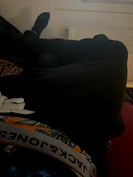 Snapshot of Tyson8897 chatting on 10/22/25, 09:53 Tyson8897 online show from 10/22/25, 09:53