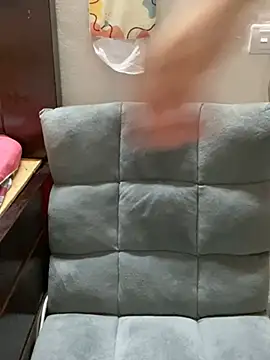 Snapshot of Jan_jang20 chatting on 12/24/24, 03:37 Jan jang20 online show from 12/24/24, 03:37