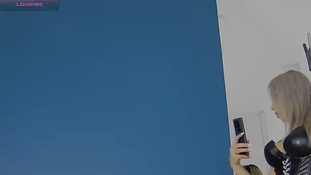 CelineMeyerr online show from 09/23/25, 04:26