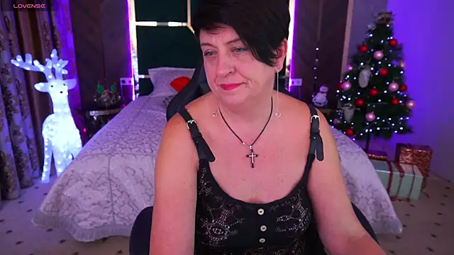 Snapshot of MilaSkyy chatting on 01/10/25, 12:06 MilaSkyy online show from 01/10/25, 12:06