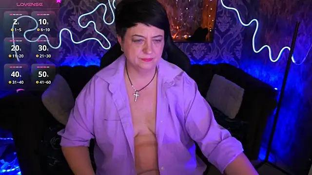 Snapshot of MilaSkyy chatting on 01/17/25, 05:30 MilaSkyy online show from 01/17/25, 05:30