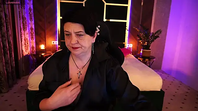Snapshot of MilaSkyy chatting on 03/08/25, 10:34 MilaSkyy online show from 03/08/25, 10:34