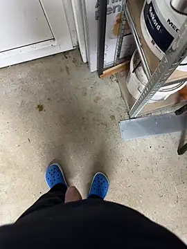 Snapshot of rundum40 chatting on 12/26/24, 04:14 rundum40 online show from 12/26/24, 04:14