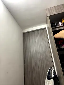 Snapshot of karla_nill chatting on 10/13/25, 06:19 karla nill online show from 10/13/25, 06:19