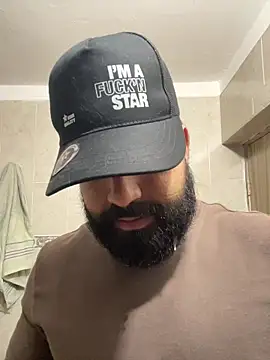 Snapshot of Lyon_vach chatting on 11/05/25, 04:29 Lyon vach online show from 11/05/25, 04:29