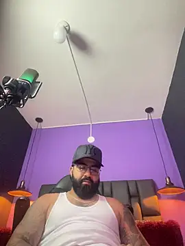 Snapshot of Lyon_vach chatting on 11/11/25, 01:38 Lyon vach online show from 11/11/25, 01:38