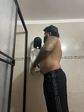 Snapshot of Lyon_vach chatting on 11/21/25, 11:36 Lyon vach online show from 11/21/25, 11:36