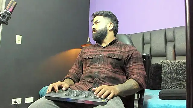 Snapshot of Lyon_vach chatting on 03/12/26, 01:56 Lyon vach online show from 03/12/26, 01:56