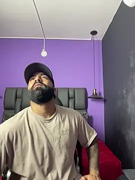 Snapshot of Lyon_vach chatting on 03/15/26, 11:11 Lyon vach online show from 03/15/26, 11:11