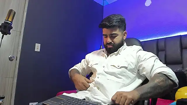 Snapshot of Lyon_vach chatting on 03/23/26, 11:53 Lyon vach online show from 03/23/26, 11:53