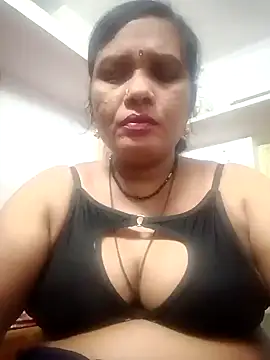 sowjanya1190 online show from 01/28/25, 04:19