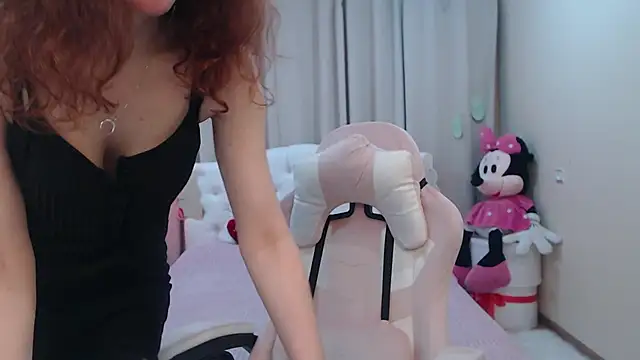 Snapshot of BarbaraStily chatting on 04/13/26, 08:20 BarbaraStily online show from 04/13/26, 08:20