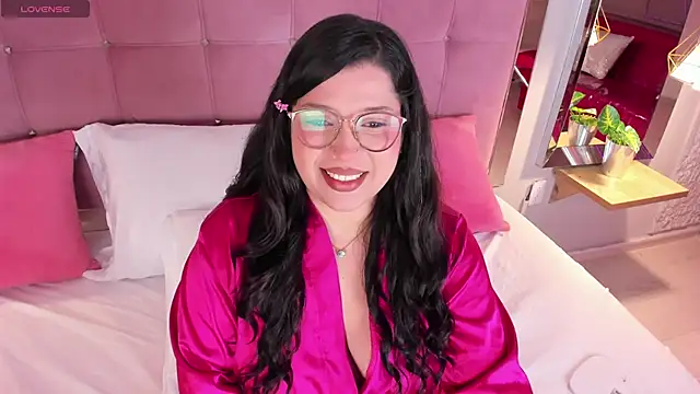 Snapshot of ArticaBelle chatting on 11/27/25, 04:36 ArticaBelle online show from 11/27/25, 04:36