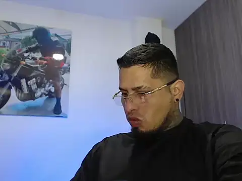 Snapshot of sr_fuerte chatting on 03/07/26, 05:21 sr fuerte online show from 03/07/26, 05:21