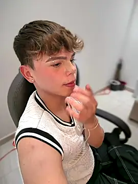 Snapshot of PRINCE_STEV chatting on 01/05/26, 05:27 PRINCE STEV online show from 01/05/26, 05:27