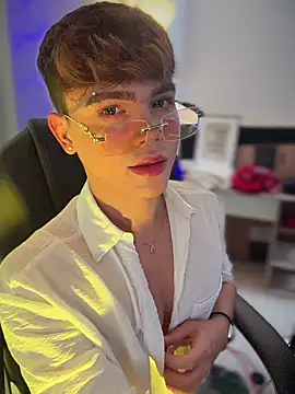 Snapshot of PRINCE_STEV chatting on 03/12/26, 04:57 PRINCE STEV online show from 03/12/26, 04:57