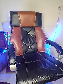 Black-Pearll online show from 02/04/25, 02:43