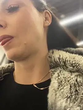 Roxana-Sexy online show from 12/27/24, 08:56