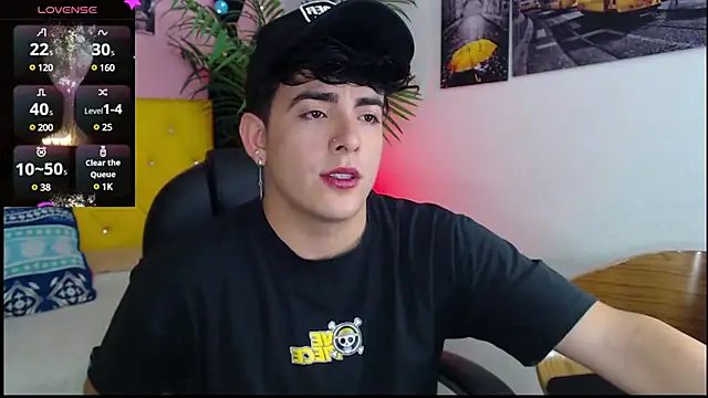 Snapshot of nolan_twink1 chatting on 01/07/25, 05:53 nolan twink1 online show from 01/07/25, 05:53