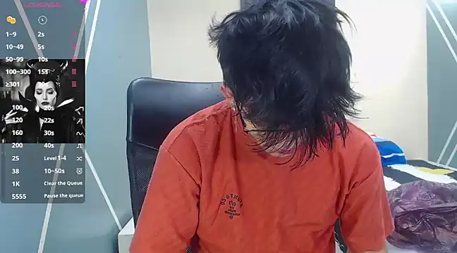 Snapshot of nolan_twink1 chatting on 01/15/25, 05:37 nolan twink1 online show from 01/15/25, 05:37