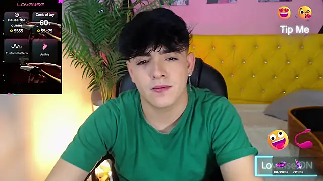 Snapshot of nolan_twink1 chatting on 01/24/25, 05:53 nolan twink1 online show from 01/24/25, 05:53