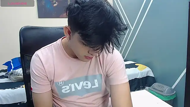 Snapshot of nolan_twink1 chatting on 02/02/25, 05:48 nolan twink1 online show from 02/02/25, 05:48