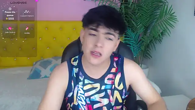 Snapshot of nolan_twink1 chatting on 02/28/25, 05:48 nolan twink1 online show from 02/28/25, 05:48