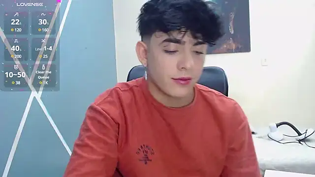 Snapshot of nolan_twink1 chatting on 03/01/25, 05:49 nolan twink1 online show from 03/01/25, 05:49