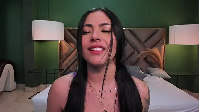 Snapshot of Mia_Elowen chatting on 01/29/25, 11:25 Mia Elowen online show from 01/29/25, 11:25