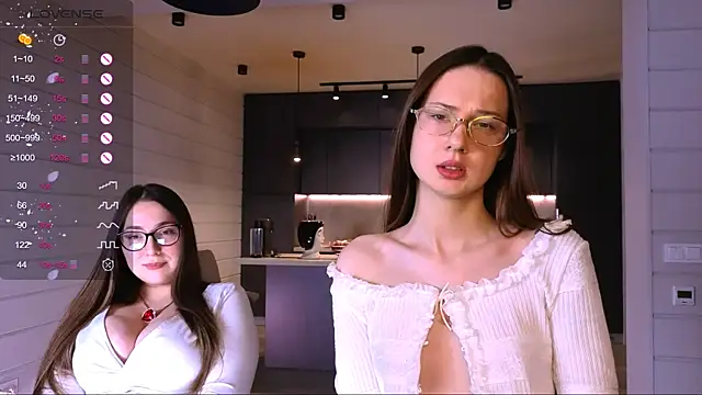 dorafisher01 online show from 11/16/25, 02:11