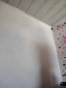 Snapshot of LaurenWelly_ chatting on 02/15/25, 08:33 LaurenWelly online show from 02/15/25, 08:33