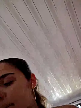 Snapshot of LaurenWelly_ chatting on 02/20/25, 08:36 LaurenWelly online show from 02/20/25, 08:36