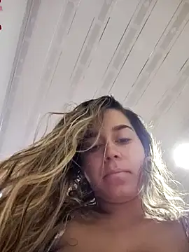 Snapshot of LaurenWelly_ chatting on 03/10/25, 11:21 LaurenWelly online show from 03/10/25, 11:21