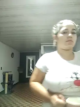 Snapshot of LaurenWelly_ chatting on 11/17/25, 09:48 LaurenWelly online show from 11/17/25, 09:48