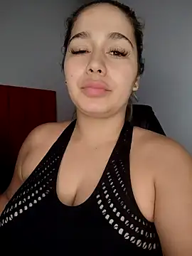 Snapshot of LaurenWelly_ chatting on 11/22/25, 09:47 LaurenWelly online show from 11/22/25, 09:47