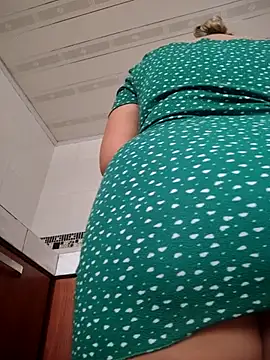 Snapshot of LaurenWelly_ chatting on 11/29/25, 03:15 LaurenWelly online show from 11/29/25, 03:15