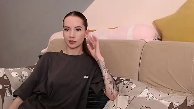 AmbrielHailey online show from 07/03/26, 10:49