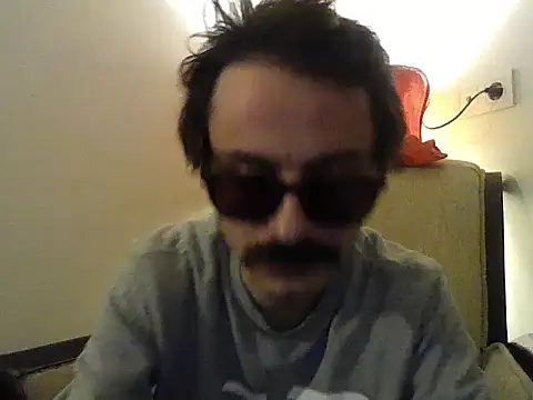 Snapshot of kallaviz chatting on 04/06/26, 06:42 kallaviz online show from 04/06/26, 06:42