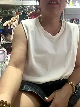 Cesywet online show from 09/17/25, 06:26