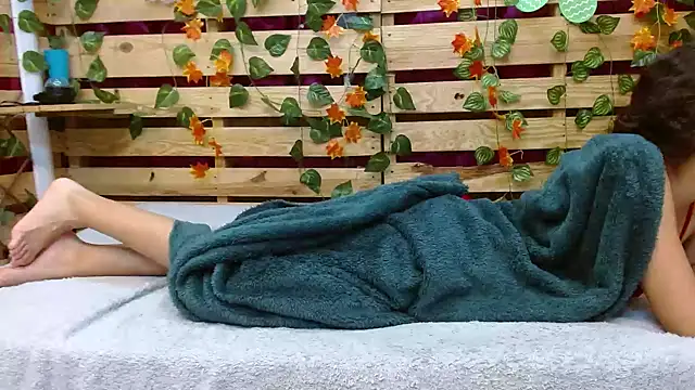 daniela rivasth online show from 02/01/25, 09:43