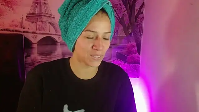 daniela rivasth online show from 02/28/25, 11:45