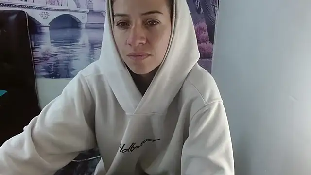 daniela rivasth online show from 03/03/25, 02:15