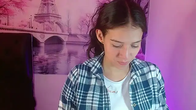 daniela rivasth online show from 03/09/25, 06:39