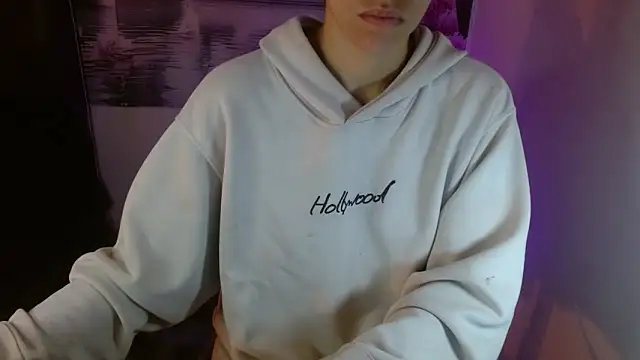 daniela rivasth online show from 03/11/25, 02:54