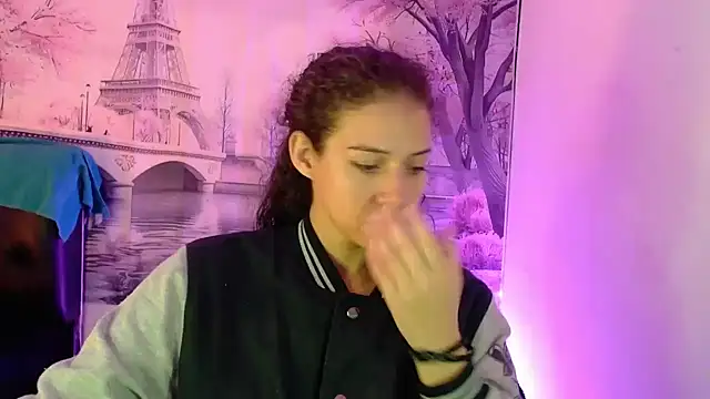 daniela rivasth online show from 03/14/25, 04:21