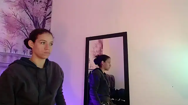 daniela rivasth online show from 03/17/25, 05:34