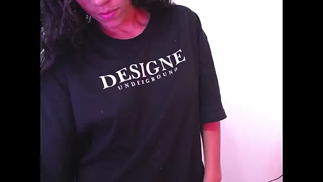 daniela rivasth online show from 10/23/25, 06:02