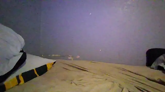 Snapshot of relaxedside13 chatting on 04/15/26, 05:42 relaxedside13 online show from 04/15/26, 05:42