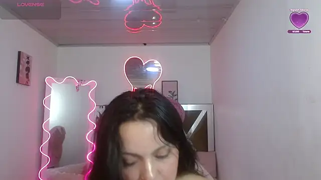 Snapshot of Anastaciia_tay chatting on 02/07/25, 03:01 Anastaciia tay online show from 02/07/25, 03:01