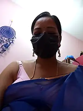 Snapshot of Tamil_sreelekha chatting on 01/12/25, 03:14 Tamil sreelekha online show from 01/12/25, 03:14